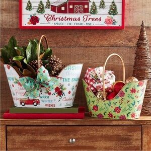 🌹 Pioneer Woman 2-Piece Holiday Metal Baskets Set, White and Green